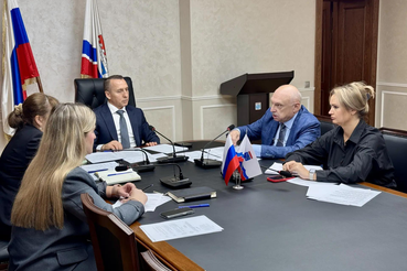 В Представительстве Ленобласти прошло очередное заседание Общественного совета