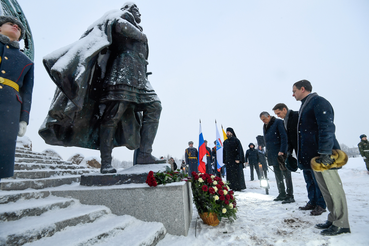 Память о защитнике земли русской воплотилась в камне