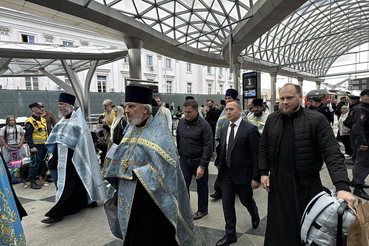 Встреча великой святыни на Ленинградском вокзале
