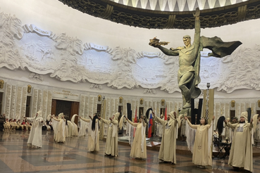 Патриотическая акция «Поклон героям всех времён» прошла в Москве.